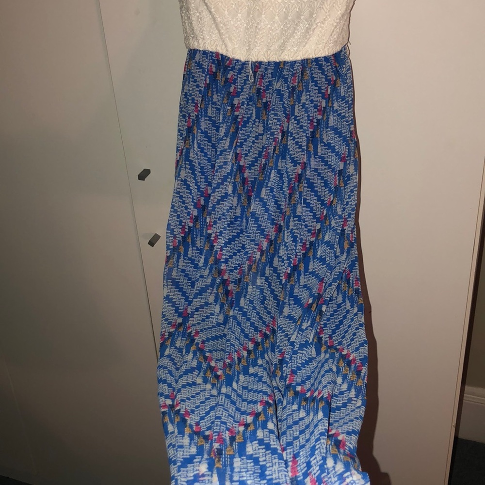 Dress - Picture 2 of 3